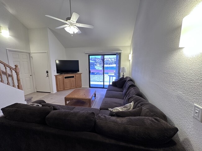 Building Photo - 441 Moser Ave