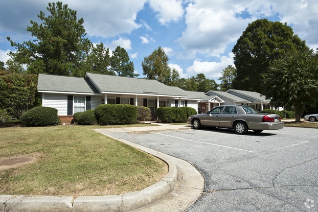 Building Photo - Pine Grove Apartments