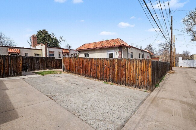 Building Photo - Stylish living in the heart of Mayfair - adorable 1 bedroom - 1 bathroom