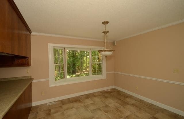 Building Photo - 113 Wesleyan Ct