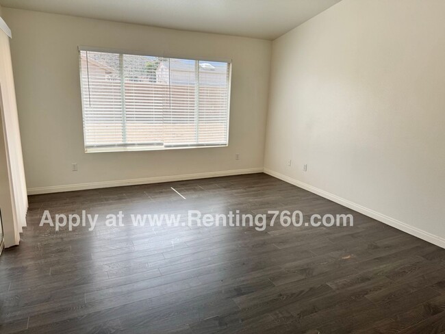 Building Photo - Beautiful Home in Copper Hills!