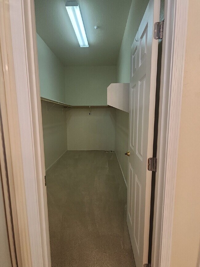 Building Photo - "Charming 3-Bed with 2 Full Baths and 2,162 Sq Ft of Comfort in Vistancia Village Peoria, AZ!"