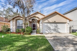 Building Photo - 111 Pinewood Dr