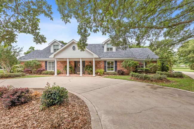 Building Photo - 1026 1/2 S Morgan Avenue