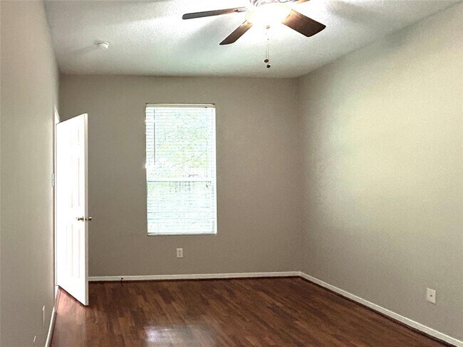 Building Photo - 18562 Carousel Creek Ct