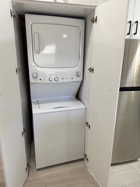 Building Photo - 3522 NE 166th St