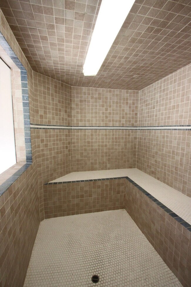 Building Photo - 15095 N Thompson Peak Pkwy