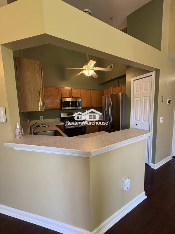 Building Photo - 1310 Sheridan Pl