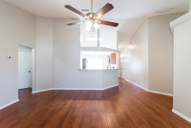 Building Photo - 3748 Arava Dr