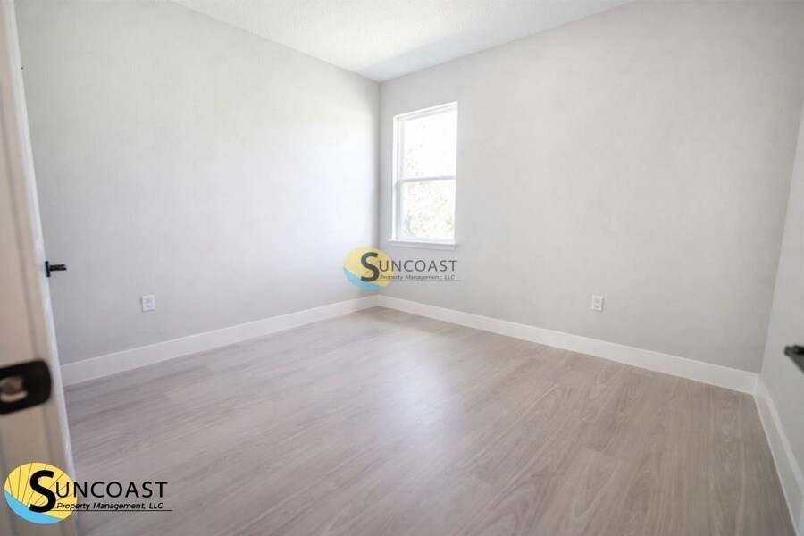 Building Photo - 16837 SW 47th Court Rd