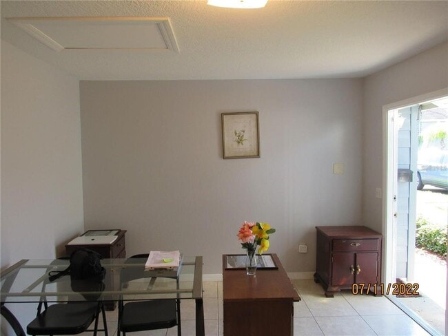 Building Photo - 934 Caribbean Dr