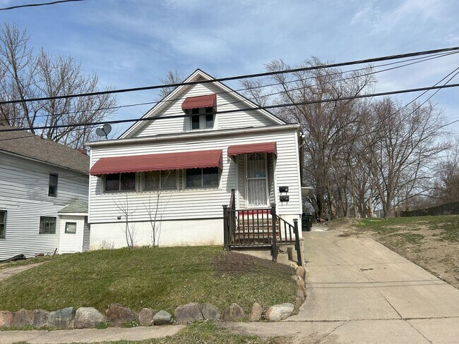 Building Photo - 7701 Dercum Rd