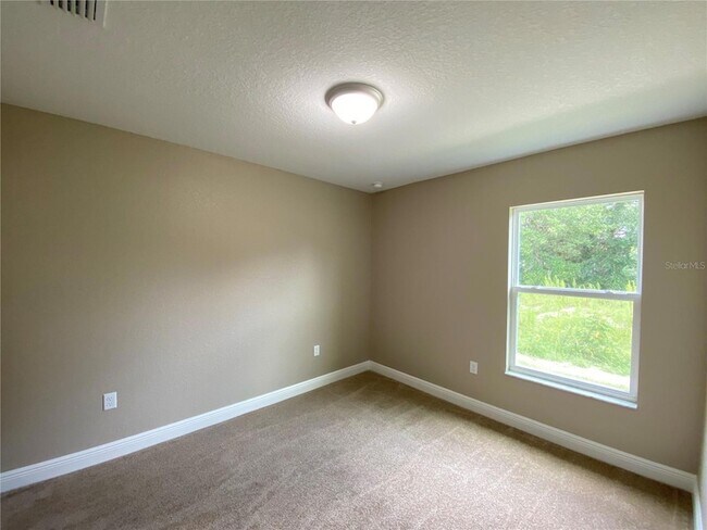 Building Photo - 14843 SW 48th Ave