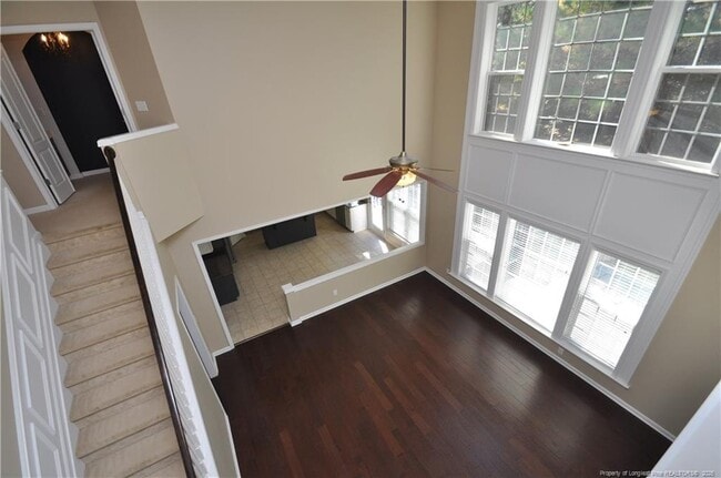 Building Photo - 300 Sutton Glen Dr