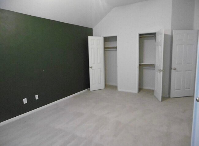 Building Photo - 1106 Kerri Ct