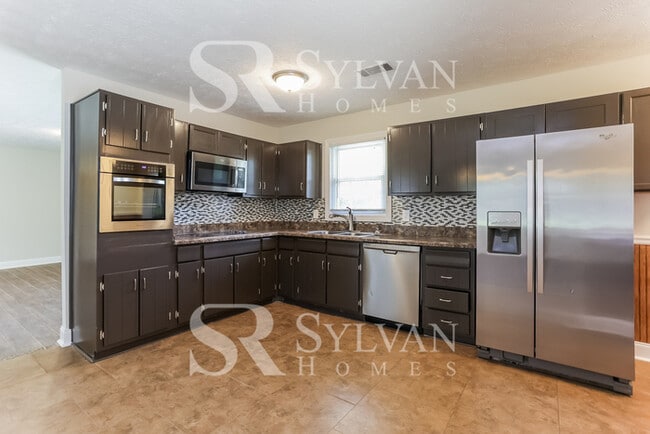 Building Photo - Life Just Got Better!