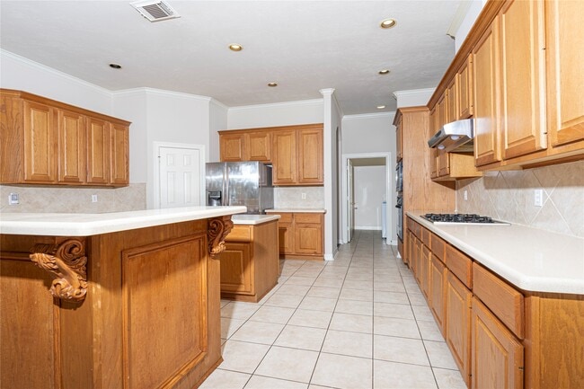 Building Photo - 24319 Bay Hill Blvd