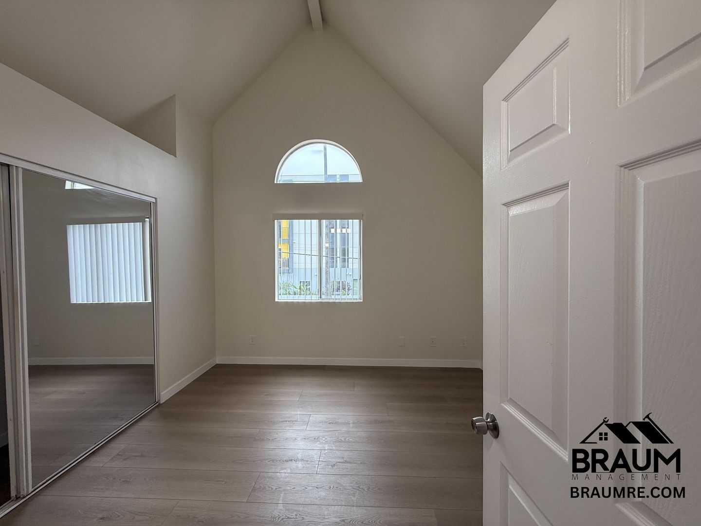 Building Photo - 14257 Friar St