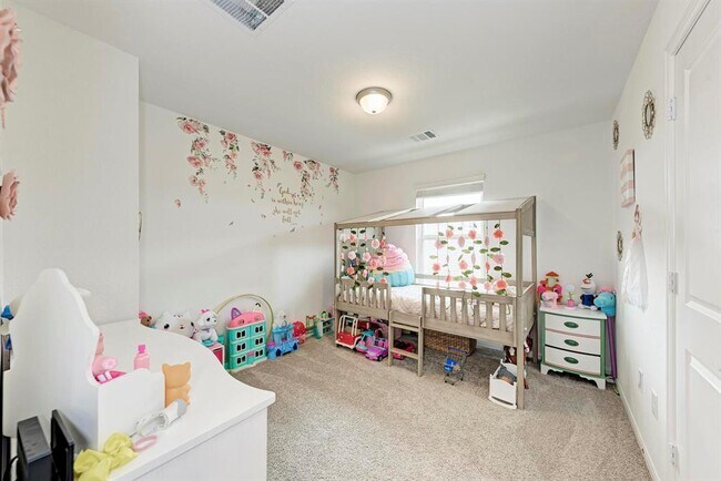 Building Photo - 411 Ravens Crst Dr