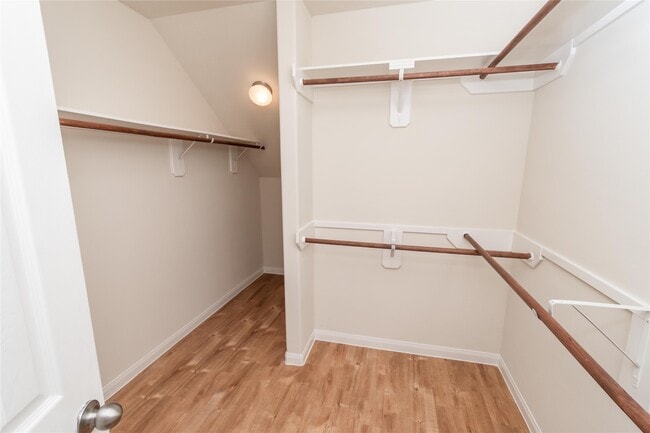 Building Photo - 2610 Vikram Dr