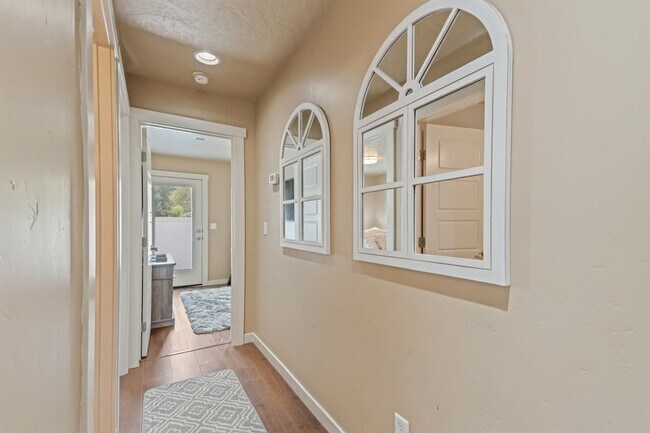 Building Photo - 2106 Ison Ct