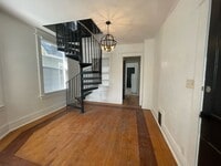 Building Photo - Newly Remodeled 6 Bedroom Eastside Upper Unit
