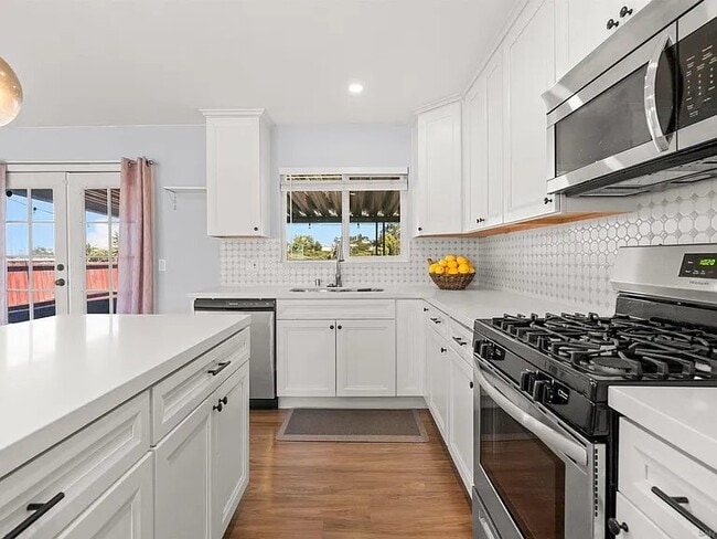 Building Photo - 6252 Alderley St