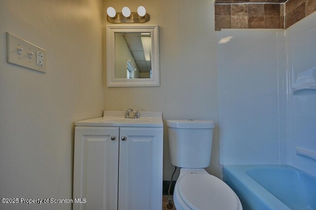 Building Photo - 1025 Ridge Ave