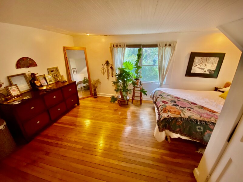 Building Photo - 12 Spruce St