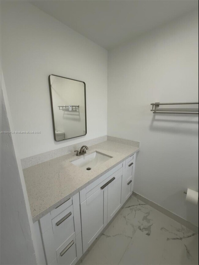 Building Photo - 7580 SW 82nd St
