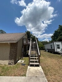 Building Photo - 1750 Hamilton Ave