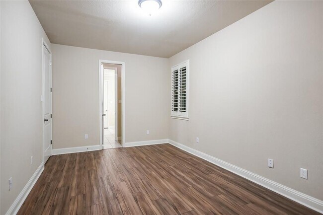 Building Photo - 6012 Whipple Way