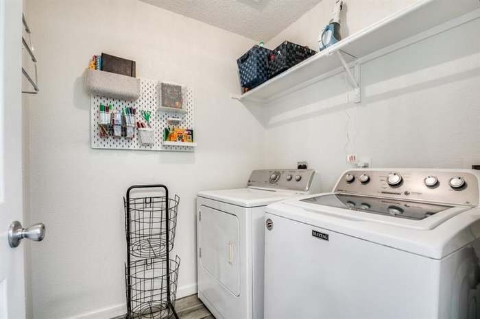Building Photo - 372 Bayberry Dr