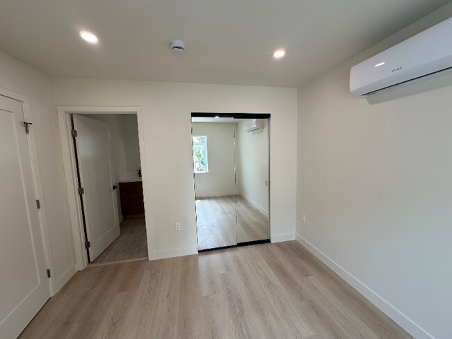 Building Photo - 616 A