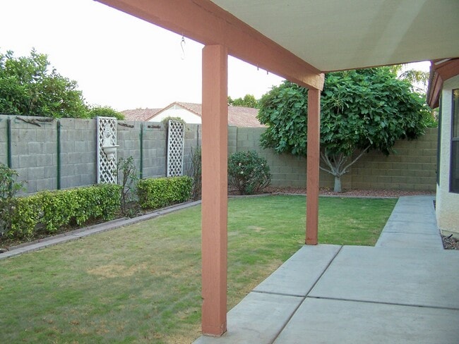 Building Photo - 7211 W Morrow Dr