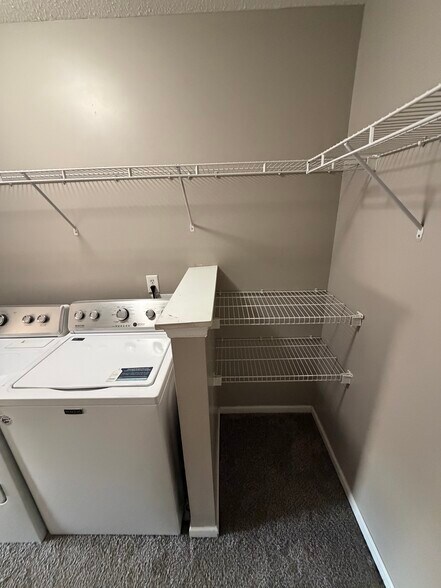 Building Photo - 1021 Old Marks Dr