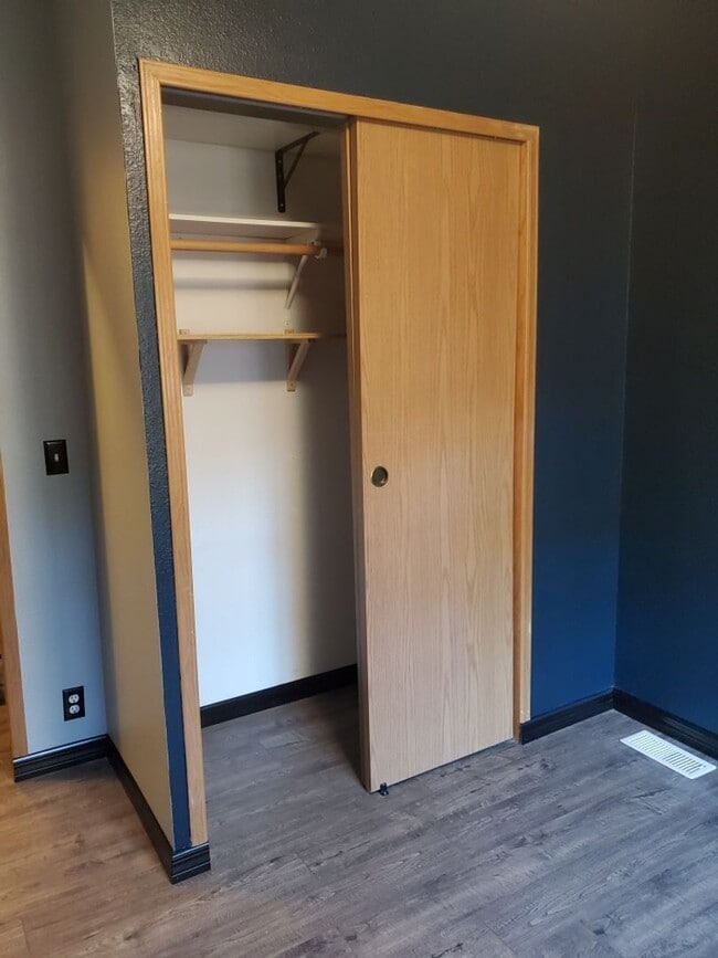 Building Photo - Nice One Level Single Family Home Located in a quiet Cul-de-sac!  Water & sewer is Included !