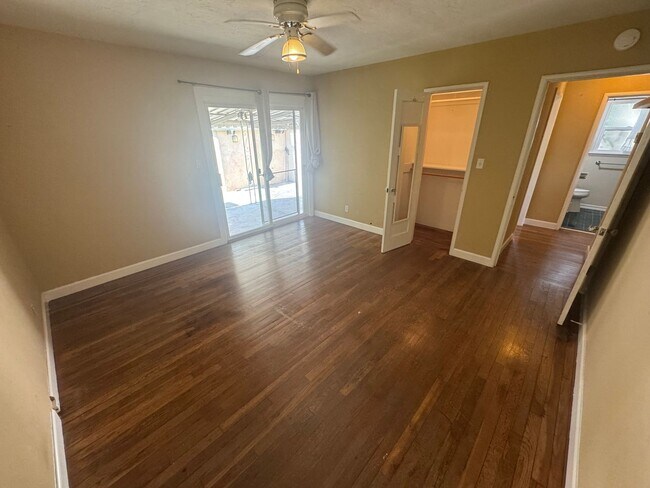 Building Photo - 2 Bed / 1 Bath | Tahoe Park Home Available...