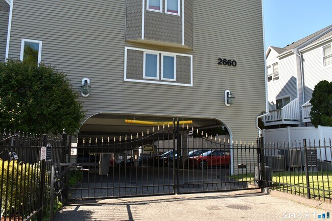 Building Photo - 2660 North Ave