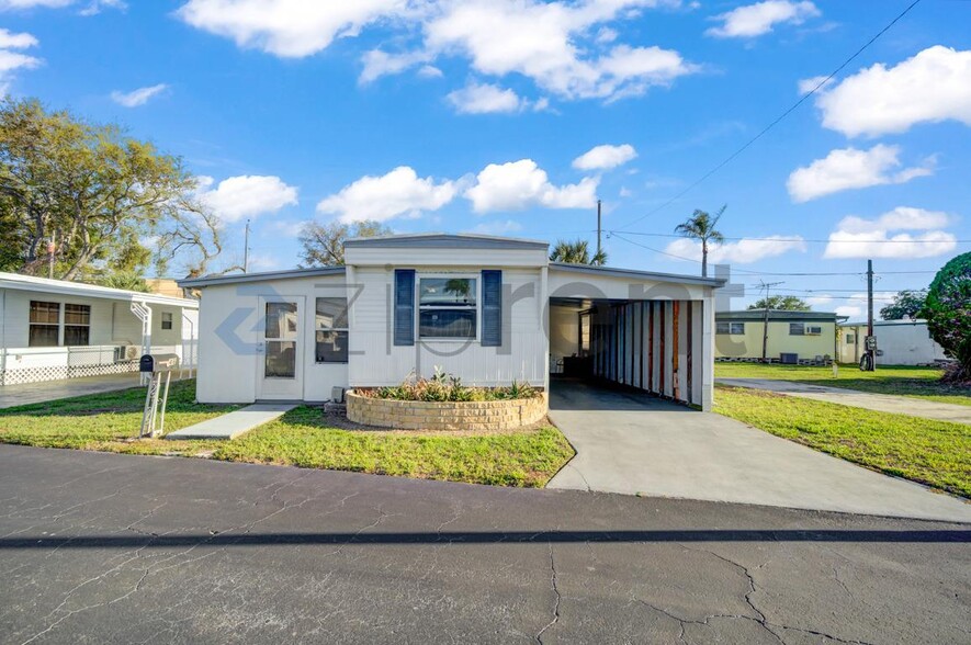 Building Photo - 27466 US Hwy 19 N