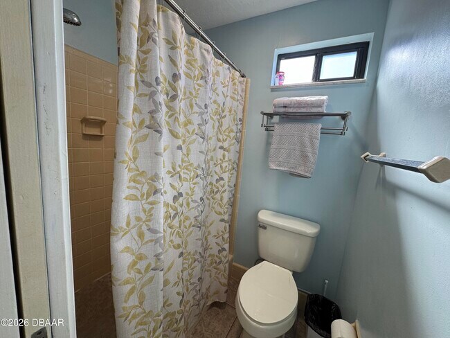 Building Photo - 120 Ocean Grove Dr