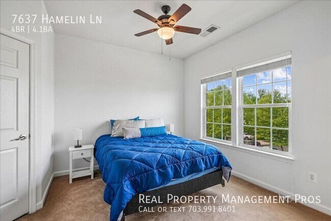 Building Photo - 7637 Hamelin Ln