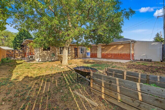 Building Photo - 7071 Ruth Way