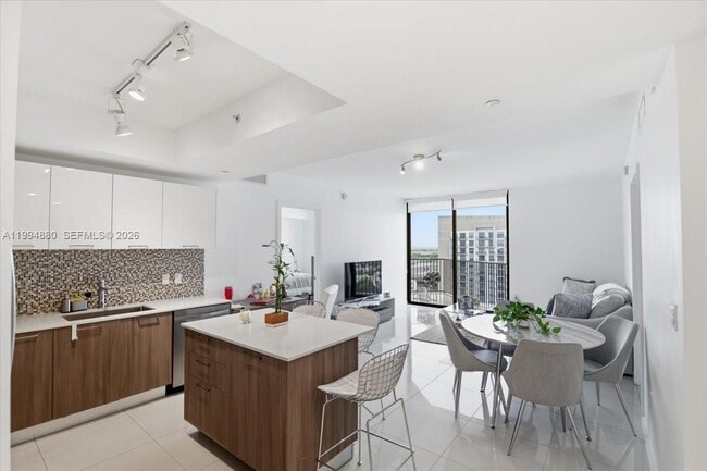 Building Photo - 5300 Paseo Blvd