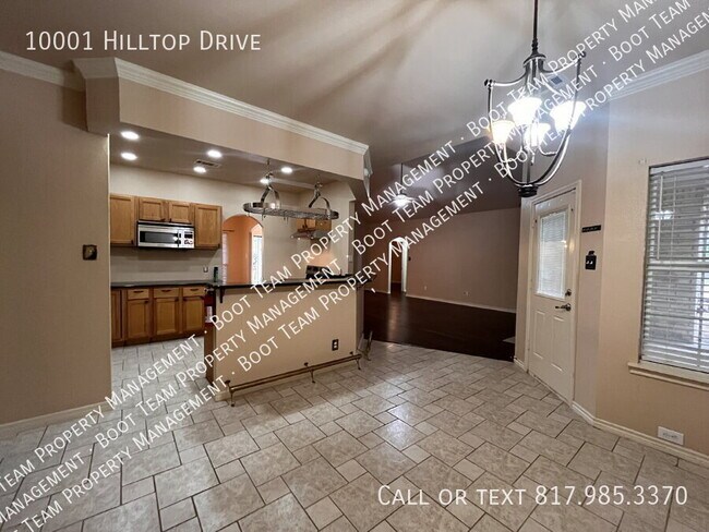 Building Photo - 10001 Hill Top Dr