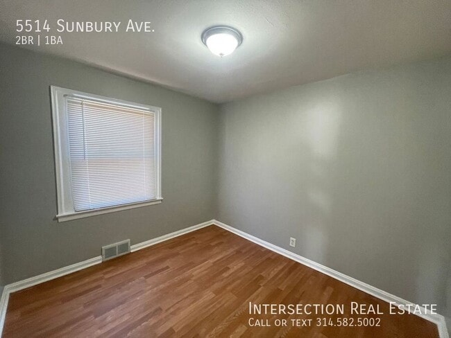 Building Photo - 5514 Sunbury Ave