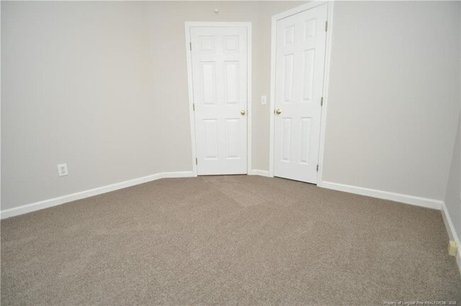 Building Photo - 2128 Leadenhall Way