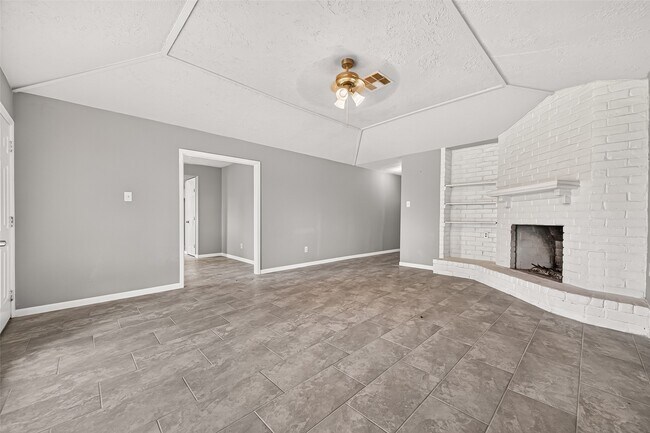 Building Photo - 9903 Towne Tower Ln