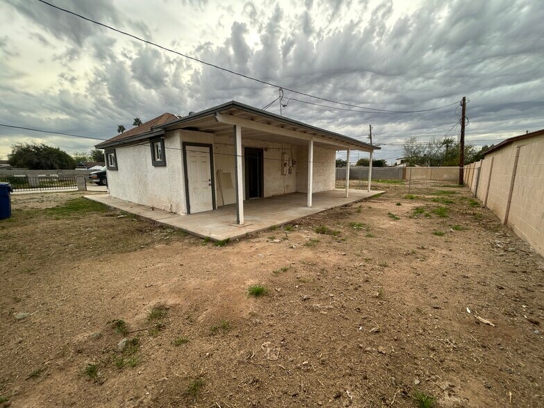 Building Photo - 6739 N 63rd Ave