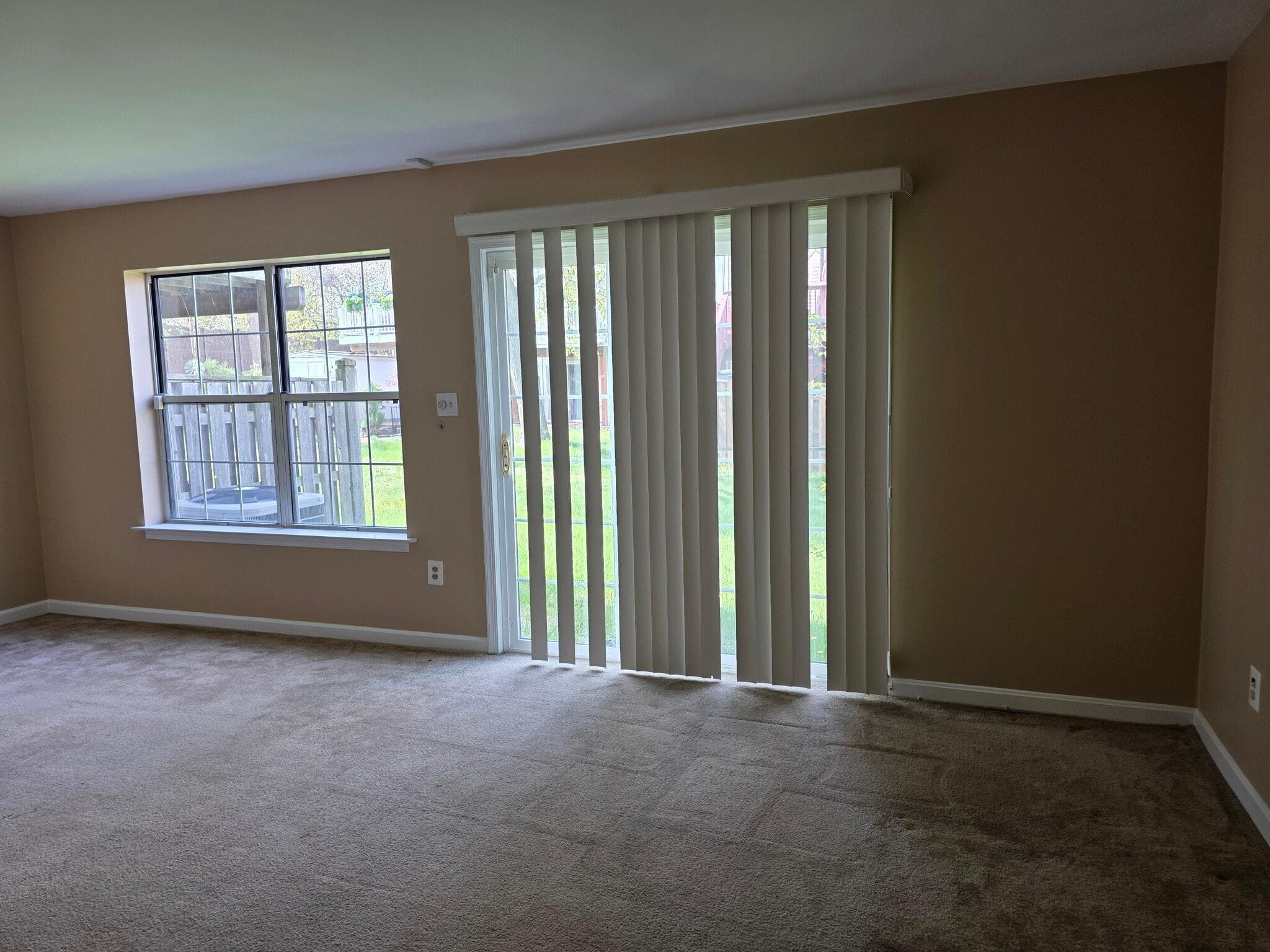 Finished large basement - 8628 Indian Springs Rd